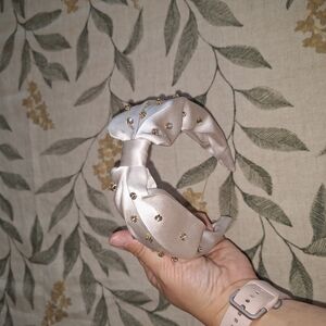 Zara Cream and Gold Hair Accessory